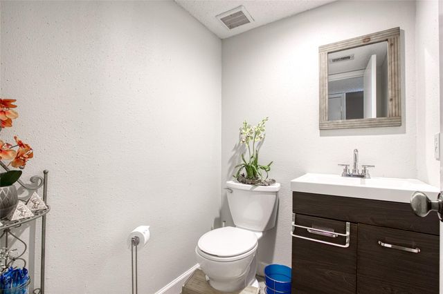 2422 Doverglen Drive, Missouri City, TX 77489