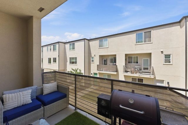 5212 Beachfront Cove 29, San Diego, CA 92154