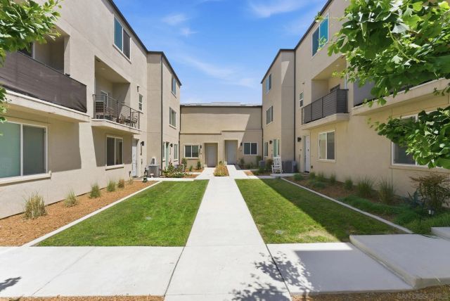 5212 Beachfront Cove 29, San Diego, CA 92154