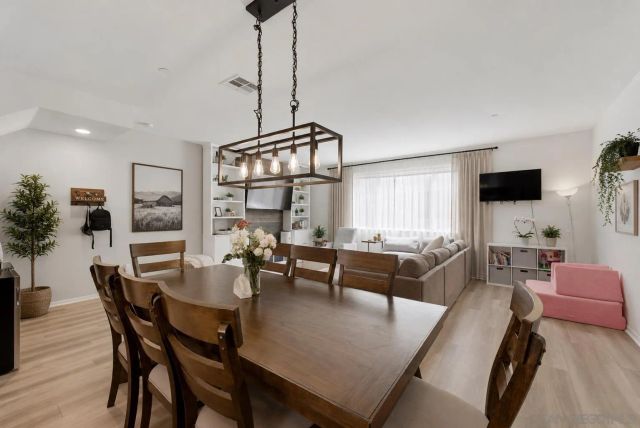 5212 Beachfront Cove 29, San Diego, CA 92154