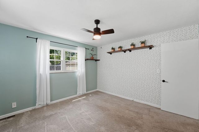 2257 Fishinger Road, Columbus, OH 43221
