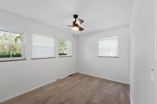 2257 Fishinger Road, Columbus, OH 43221