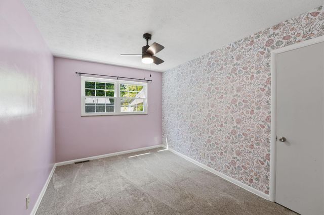 2257 Fishinger Road, Columbus, OH 43221