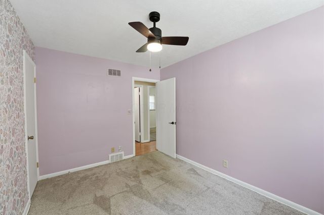 2257 Fishinger Road, Columbus, OH 43221