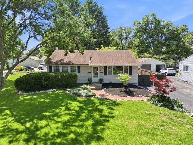 2257 Fishinger Road, Columbus, OH 43221