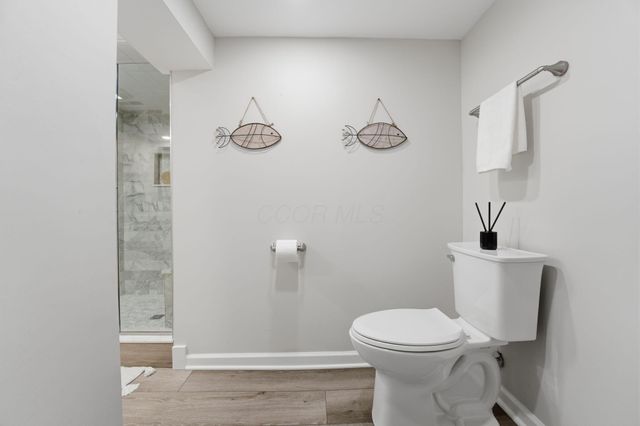2257 Fishinger Road, Columbus, OH 43221