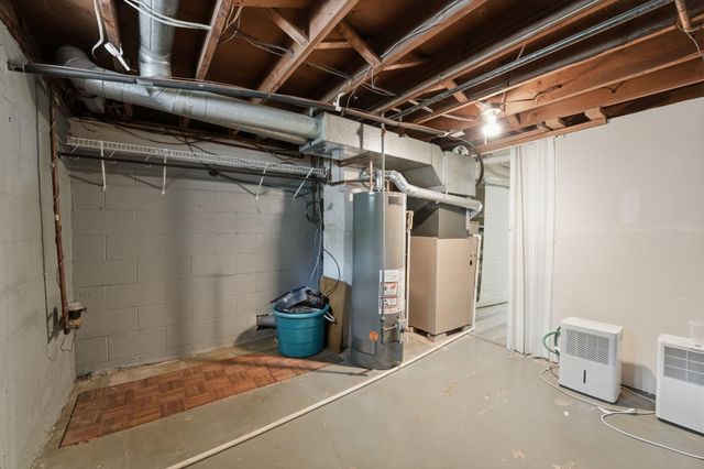 2257 Fishinger Road, Columbus, OH 43221