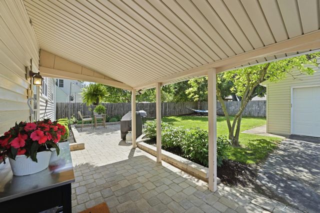2257 Fishinger Road, Columbus, OH 43221
