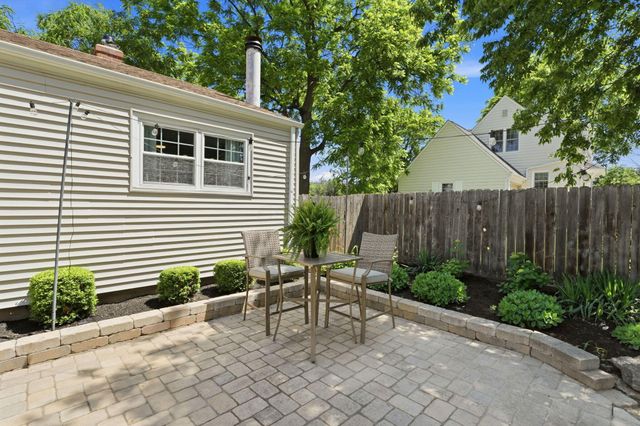 2257 Fishinger Road, Columbus, OH 43221
