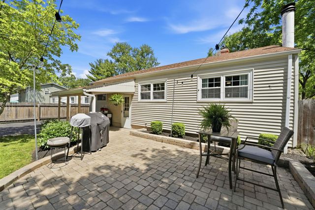 2257 Fishinger Road, Columbus, OH 43221