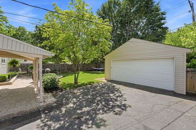 2257 Fishinger Road, Columbus, OH 43221