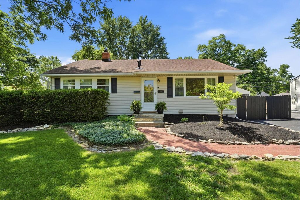 2257 Fishinger Road, Columbus, OH 43221