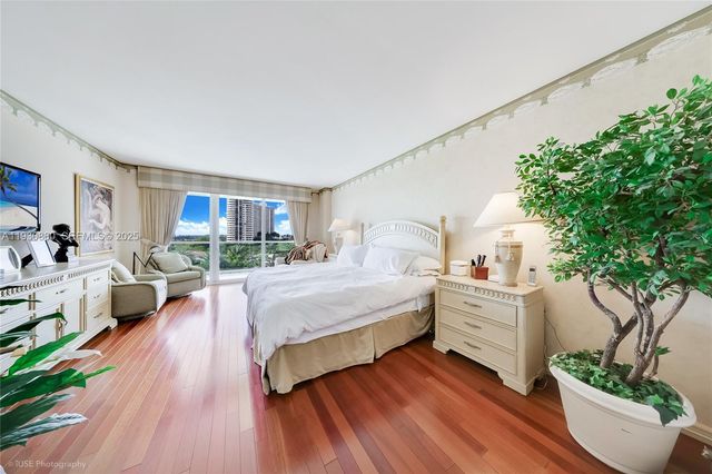 2600 Island Blvd 703, Aventura, FL 33160