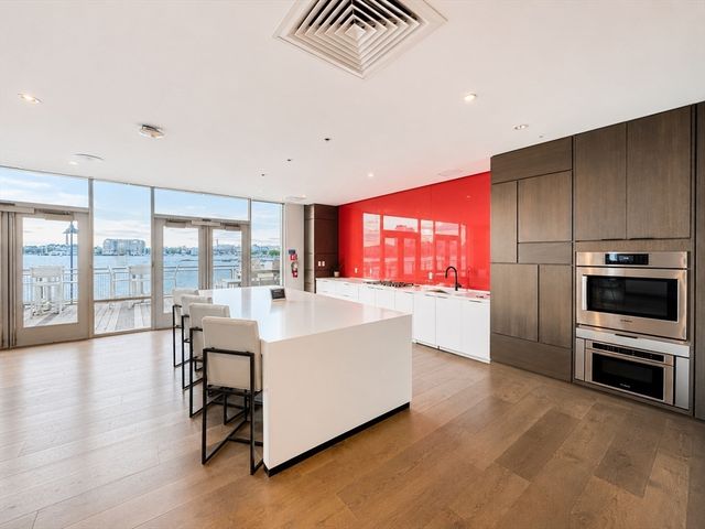 65 Lewis St 202, Boston, MA 02128
