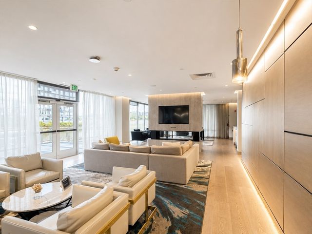 65 Lewis St 202, Boston, MA 02128