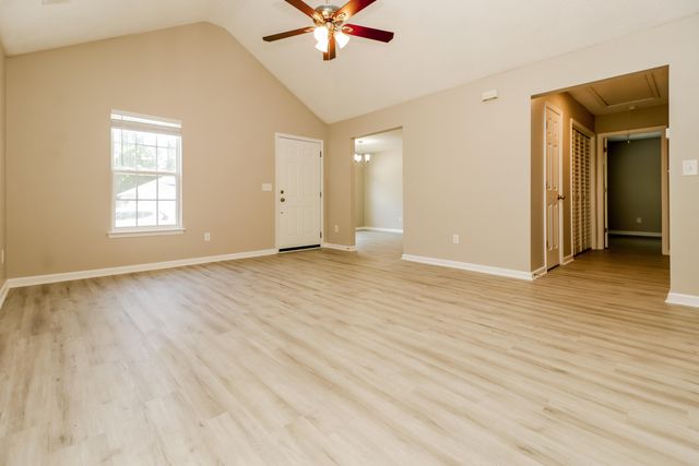 258 Trickle Drive, Summerville, SC 29483