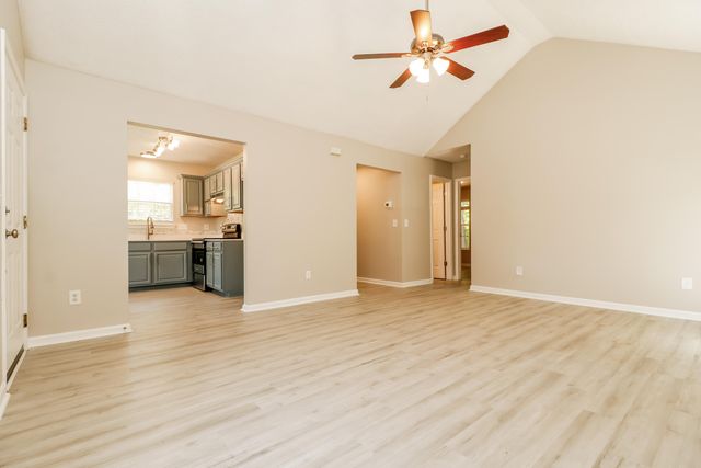 258 Trickle Drive, Summerville, SC 29483