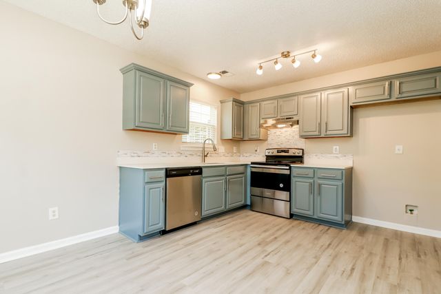 258 Trickle Drive, Summerville, SC 29483