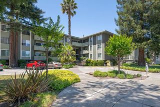 1458 HUDSON Street 305, Redwood City, CA 94061