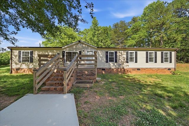 315 Highwood Drive, Campobello, SC 29322