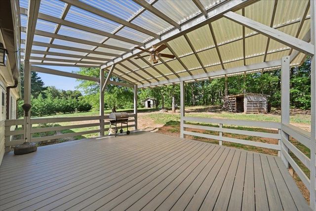 315 Highwood Drive, Campobello, SC 29322