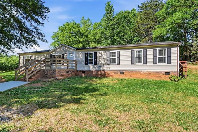 315 Highwood Drive, Campobello, SC 29322