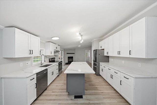 315 Highwood Drive, Campobello, SC 29322