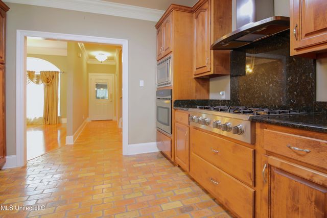 11999 Ol Oak Drive, Gulfport, MS 39503