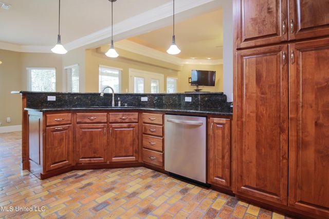 11999 Ol Oak Drive, Gulfport, MS 39503