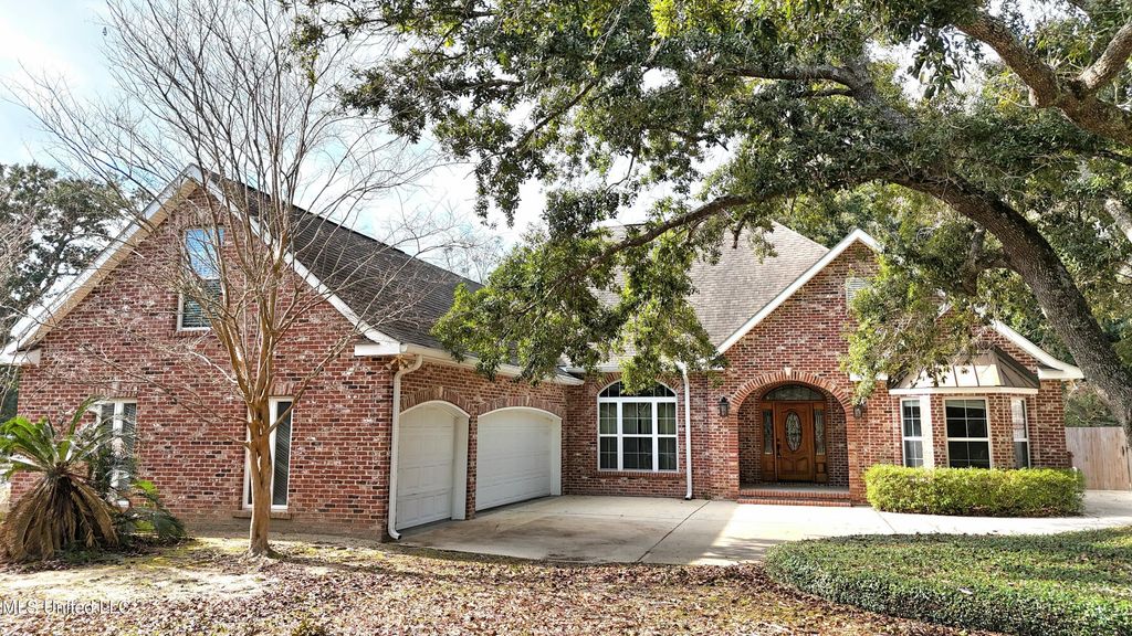 11999 Ol Oak Drive, Gulfport, MS 39503