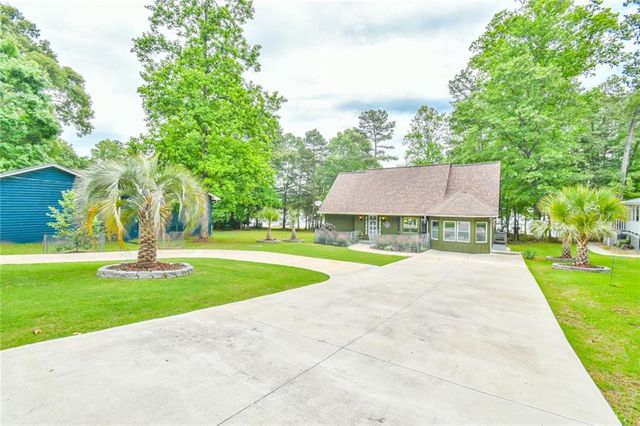 591 Rue Cezzan, Lavonia, GA 30553