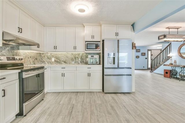 591 Rue Cezzan, Lavonia, GA 30553
