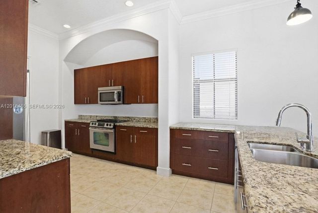 3296 NW 83rd Way, Cooper City, FL 33024