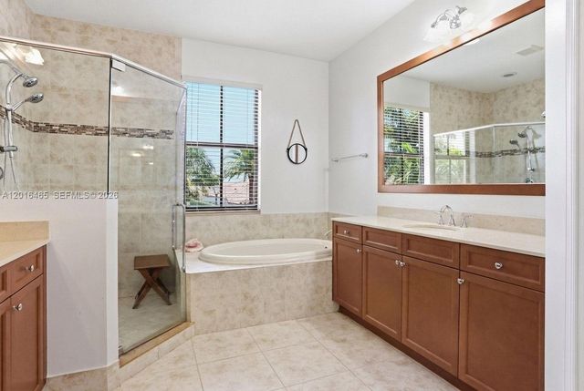 3296 NW 83rd Way, Cooper City, FL 33024
