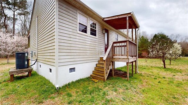 3764 Cappahosic RD, Gloucester, VA 23061