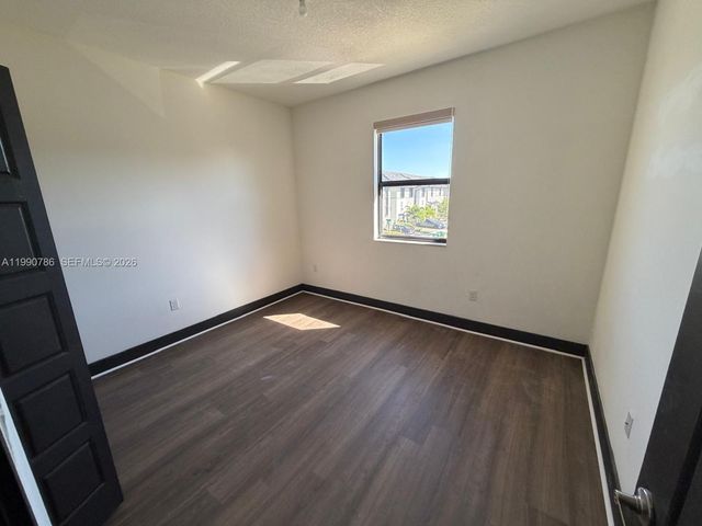 9143 NW 161st St 9143, Miami Lakes, FL 33018