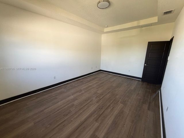 9143 NW 161st St 9143, Miami Lakes, FL 33018