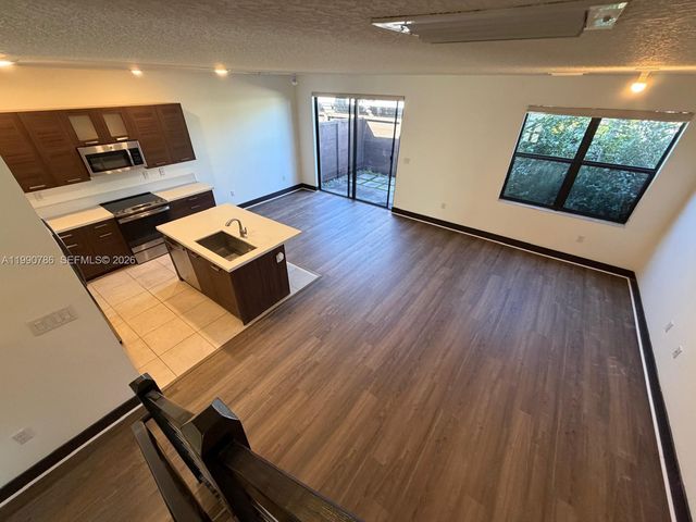 9143 NW 161st St 9143, Miami Lakes, FL 33018