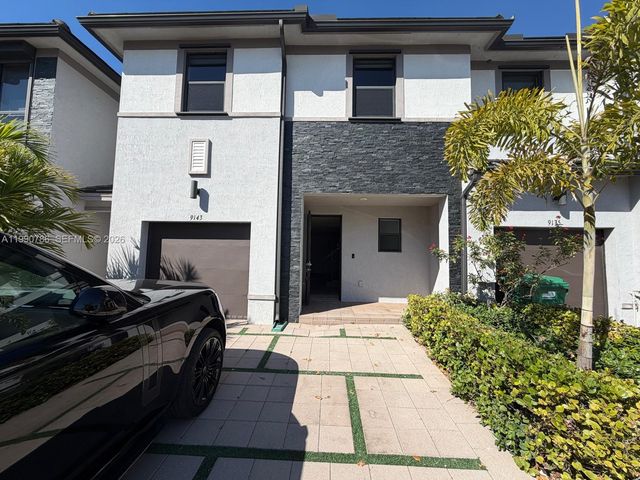 9143 NW 161st St 9143, Miami Lakes, FL 33018