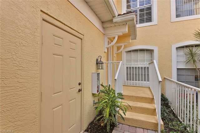 2215 Arielle DR 1203, Naples, FL 34109