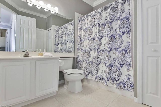 2215 Arielle DR 1203, Naples, FL 34109