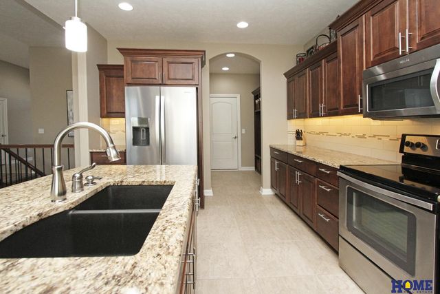 2953 Forest Avenue, Lincoln, NE 68516