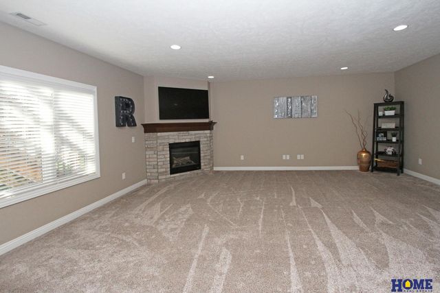 2953 Forest Avenue, Lincoln, NE 68516