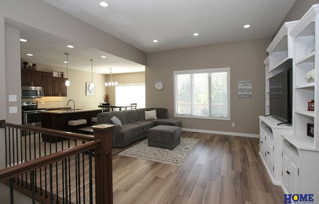 2953 Forest Avenue, Lincoln, NE 68516