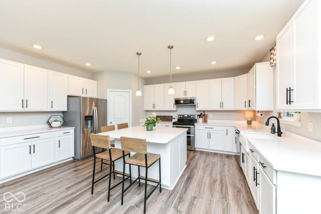 3232 S Cordell Road, New Palestine, IN 46163