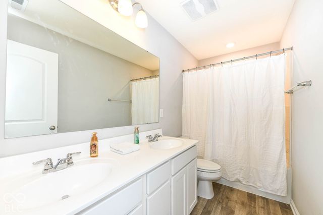 3232 S Cordell Road, New Palestine, IN 46163