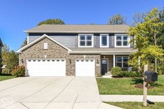 3232 S Cordell Road, New Palestine, IN 46163