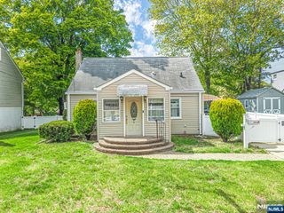 3 Terrace Lane, Ringwood, NJ 07456