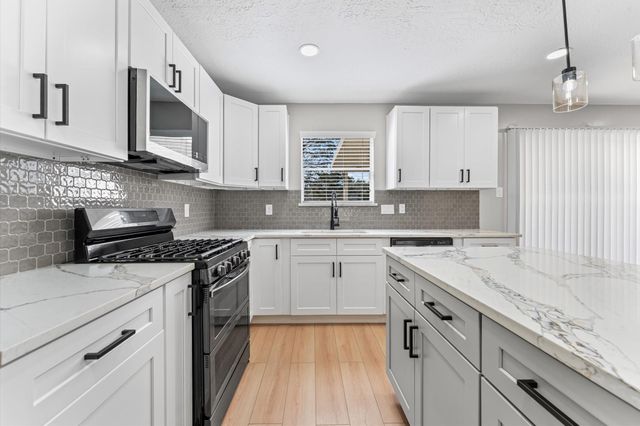 28827 Sedgefield Street, Spring, TX 77386