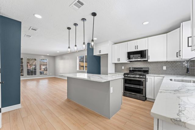 28827 Sedgefield Street, Spring, TX 77386